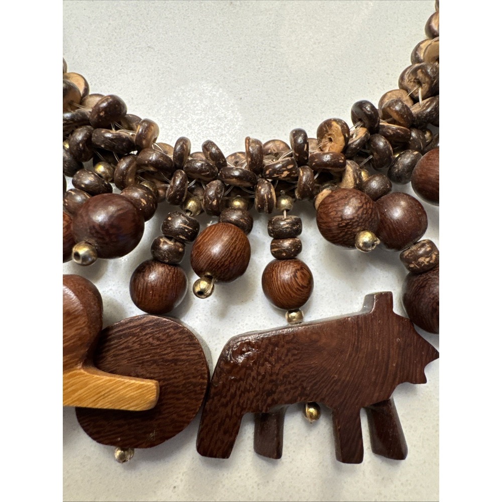 Vintage Hand Carved Wooden African Wildlife Animal Beaded Necklace
